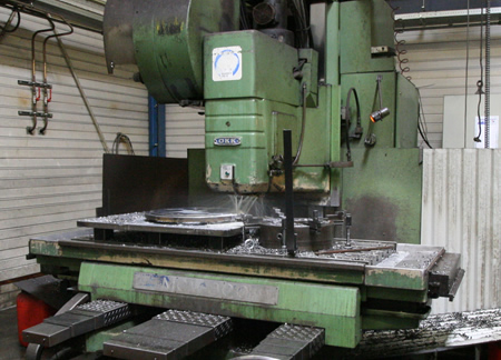 Foto Model on Machinepark Plasmasnijder   Autogeensnijder   Freesmachine   Draaibank